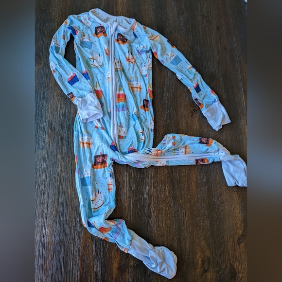 Little Sleepies Pajamas 2t Little Sleepies Long Sleeve Zip Pajamas Birthday Cakes Poshmark